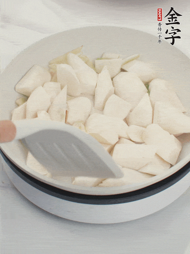 加茭白煸炒。